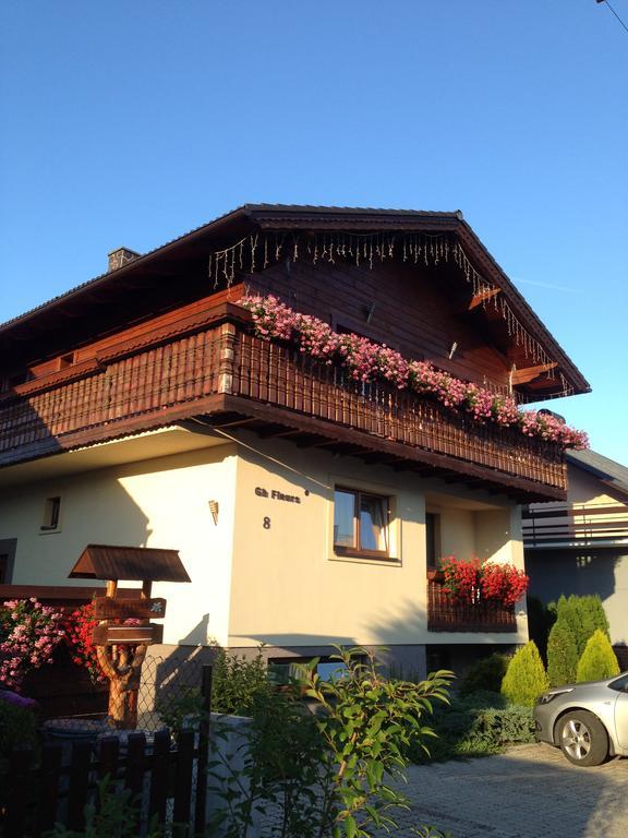 Guest House Fleurs Liptovský Mikuláš エクステリア 写真